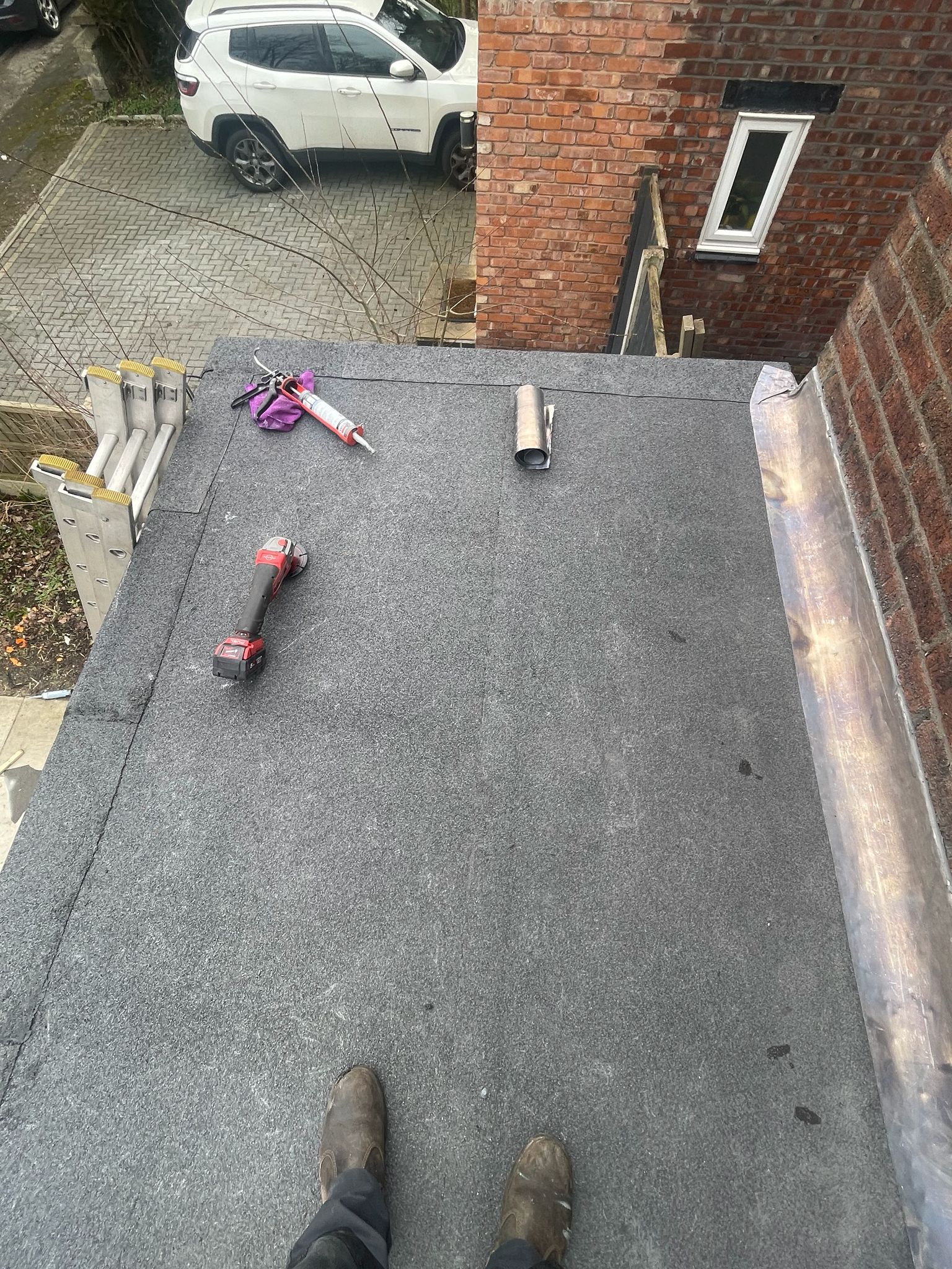 flat roof replacing
